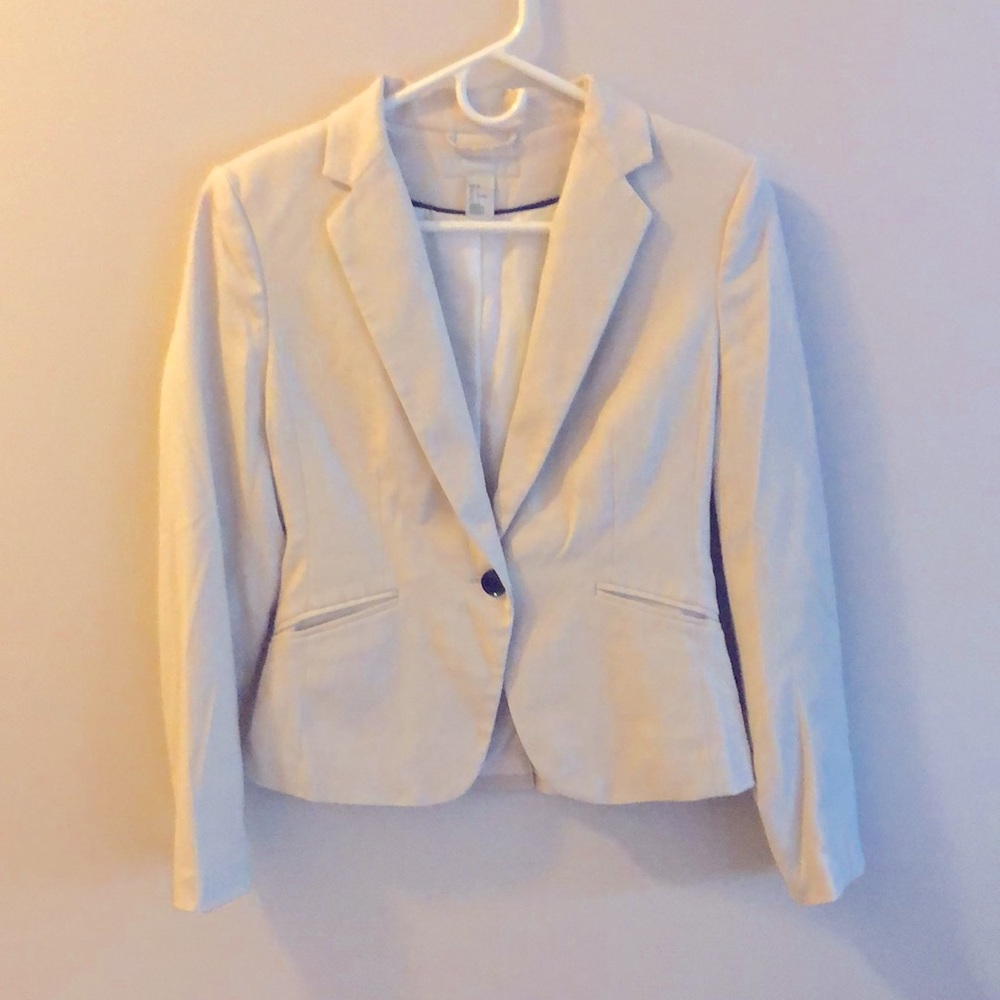 Cream Balzer size 6